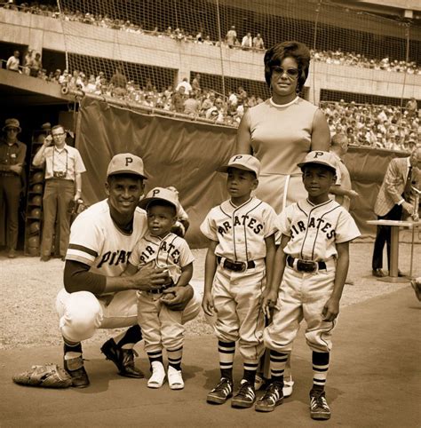 Roberto Clemente Day: Family and friends explain what made him so special